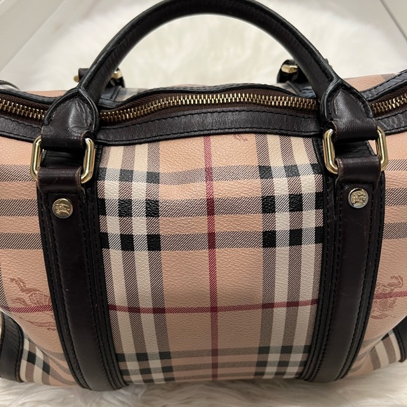 Burberry handbag - Picture 16 of 16